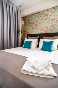 Nayino Resort Hotel客房内的一张或多张床位
