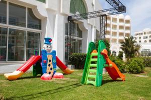 艾尔毛拉第哈马马特酒店的儿童游玩区