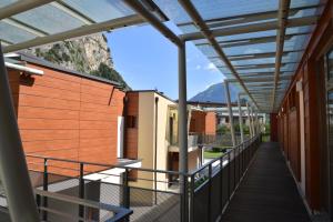 Lake Garda CentoTre的阳台或露台