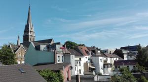 科隆科隆民宿的教堂陡峭的城市景观