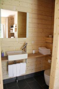Lindeborgs Eco Retreat的一间浴室
