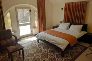 拉马拉Alhambra Palace Hotel Suites - Ramallah的相册照片
