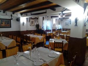 阿尔科斯-德拉弗龙特拉Hotel Restaurante Calderon的相册照片