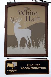 安德沃White Hart, Andover by Marston's Inns的白帽 ⁇ 协会的标志