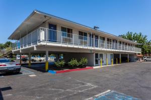 萨克拉门托Motel 6 Sacramento, Ca - Downtown的相册照片