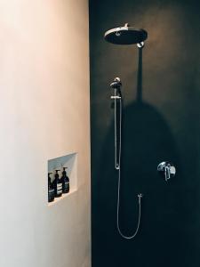 巴塞尔奥威活力城市公寓的一间浴室