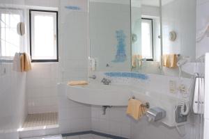 高特尔斯布朗赛梅拉酒店的一间浴室