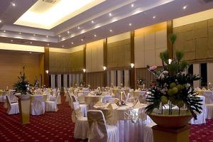 Serela Riau by KAGUM Hotels餐厅或其他用餐的地方