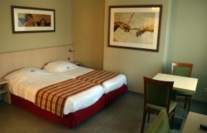德沙赫特酒店客房内的一张或多张床位