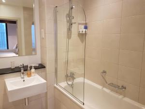 Excelsior Apartments - Liverpool的一间浴室