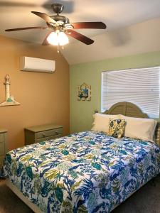 迈尔斯堡海滩Fort Myers Beach House-on a canal的相册照片