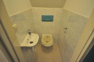 博卡美尔公寓的一间浴室