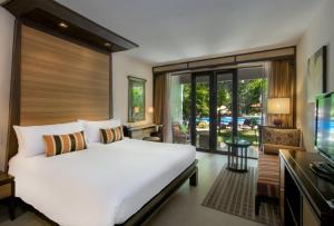 Siam Bayshore Resort Pattaya客房内的一张或多张床位