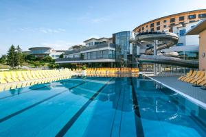 Allegria Resort Stegersbach - Allegria Hotel内部或周边的泳池