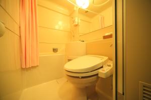 广岛和平公园酒店的一间浴室