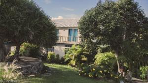 Rodrigues IslandTigraviers Bed & Breakfast的花园美景度假屋