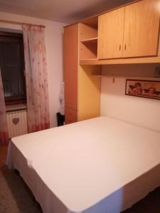 appartamento di Bruno客房内的一张或多张床位