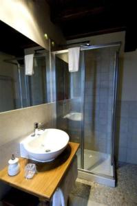 厄尔库托酒店及餐厅的一间浴室