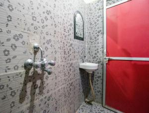 索密特佩英宾馆的一间浴室