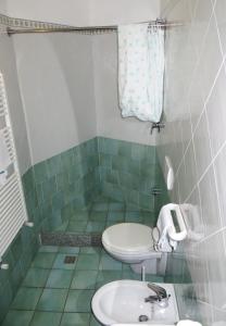 Albergo Villa Mario的一间浴室