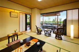 Yunaginoyu Hotel Hanajyukai的休息区