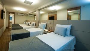 科帕卡巴纳大西洋酒店客房内的一张或多张床位