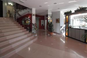 克拉列沃波提卡酒店的楼梯间,楼梯间