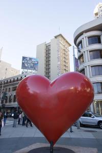 旧金山联合广场大臣酒店的城市中心红心雕像