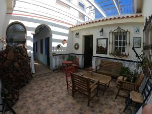 埃尔卡斯蒂略德拉斯瓜尔达斯阿巴荷乡村旅馆的相册照片