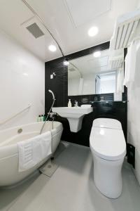 名古屋新干线口酒店的一间浴室
