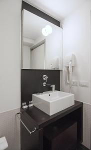 德苏伊特BB酒店公寓式酒店的一间浴室