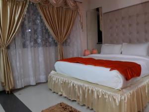 塞特拉克橙旅馆客房内的一张或多张床位