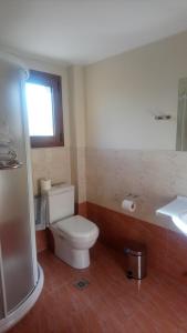 Hotel Pelasgos的一间浴室
