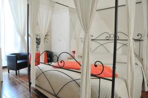 罗坎达阿尔维米纳尔旅馆客房内的一张或多张床位