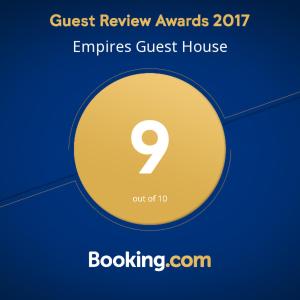 卡兰古特Empire Guest House的黄色圆圈,客人评审奖项进入旅馆