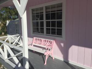 Bimini Seaside Villas - Pink Cottage with Beach View平面图