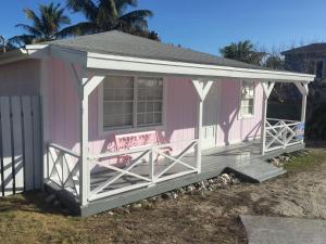 Bimini Seaside Villas - Pink Cottage with Beach View平面图