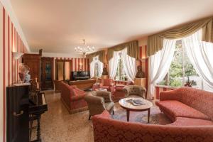加尔尼亚诺Hotel Gardenia al Lago的相册照片
