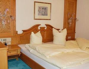 卡拉活力酒店客房内的一张或多张床位