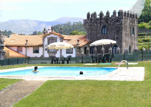 维拉·诺瓦·达·塞尔维尔Casas da Loureira - Casa da Piscina e Batatas II的相册照片