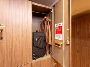 京都Capsule Hotel Anshin Oyado Premium Resort Kyoto Shijo Karasuma的相册照片