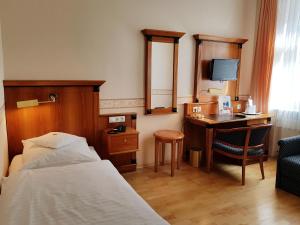 克鲁博酒店客房内的一张或多张床位