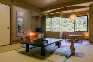 Ichinomata Onsen Kanko Hotel的休息区