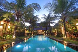 沙努尔Karmagali Suites Adults only & Private Pool Family Villas的相册照片