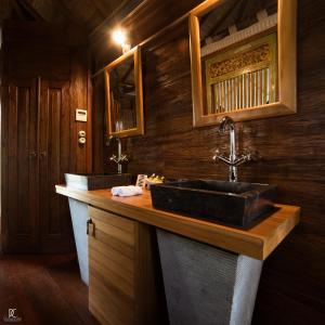 Le Mas de l'Espérance的一间浴室