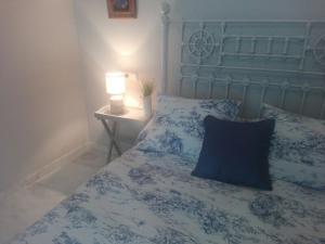 Charming Villadarias M. Palace apartment客房内的一张或多张床位