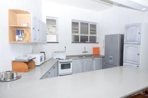 Seabrook 401 Margate RSA的厨房或小厨房