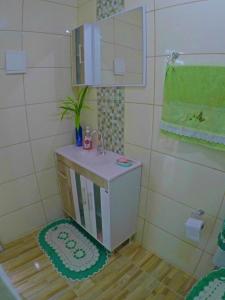 Residencial Recanto Paraíso BC - Flat的一间浴室