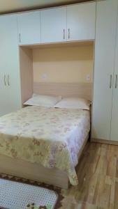 Residencial Recanto Paraíso BC - Flat客房内的一张或多张床位