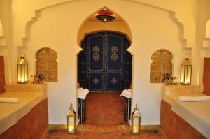 艾西拉Hotel Al Alba Hammam & Restaurant的相册照片